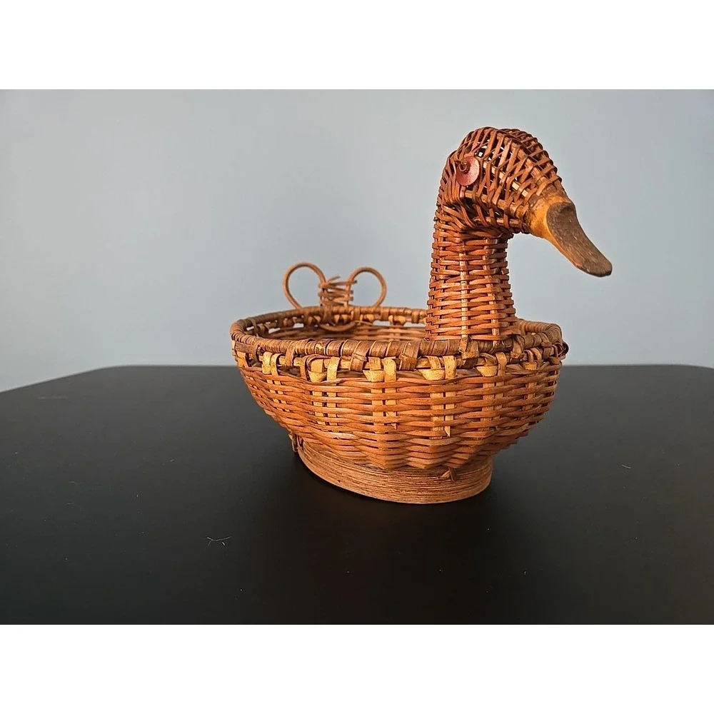Vintage Wicker Duck Basket Woven Rattan Wood‎ Beak Farmhouse Country Animal Boho